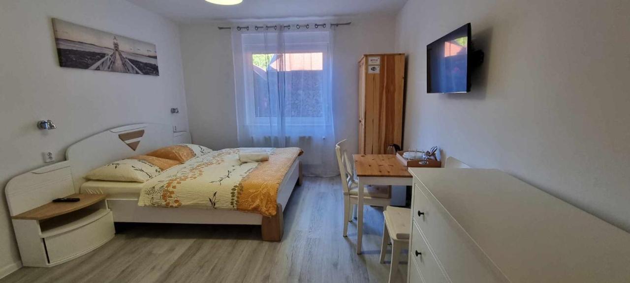 Apartamento Pod Zaglami Pobierowo Exterior foto